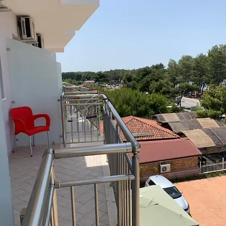 Hotel Sunny Breeze Shëngjin