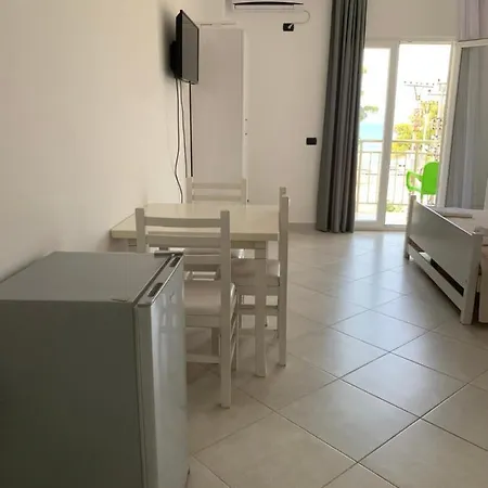 Sunny Breeze Otel Shëngjin