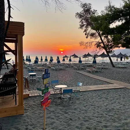 Otel Sunny Breeze Shëngjin