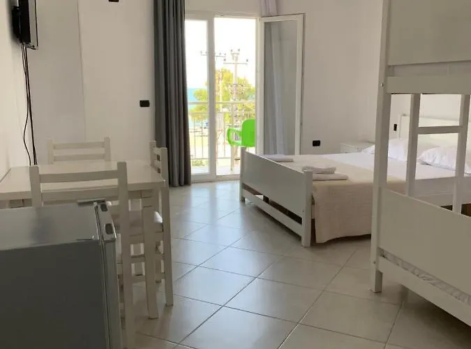 Sunny Breeze Hotel Shëngjin