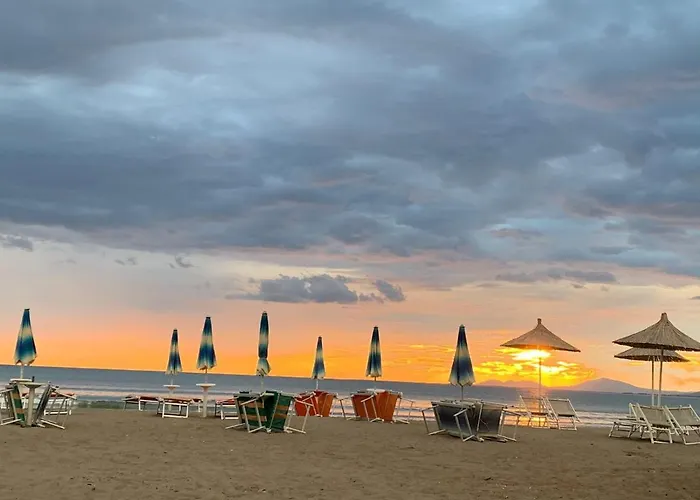 Sunny Breeze Hotel *