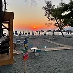 酒店 Sunny Breeze Shëngjin