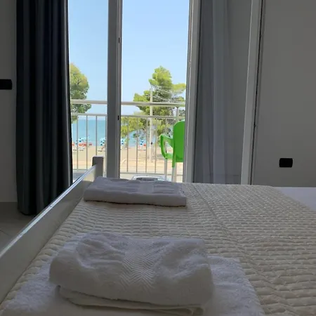 Sunny Breeze