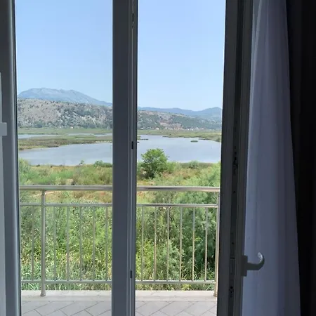 Sunny Breeze Hotel