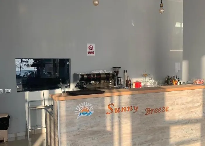 Sunny Breeze Отель Шенджин